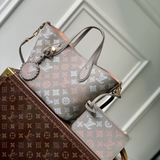 LV Shopping Bags